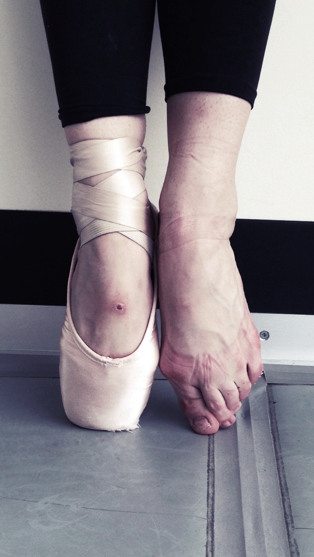Ribbons, Ice, Everything Painful and Nice: A Pro Dancer Talks Pointe Shoes