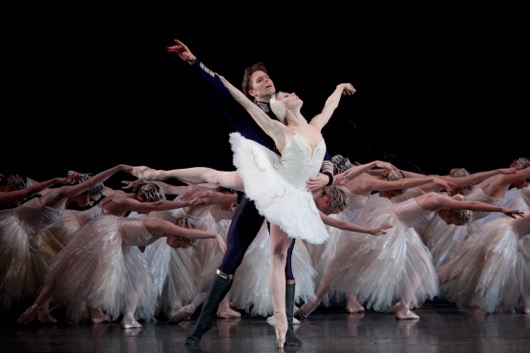 Images From The Royal Ballet’s Swan Lake